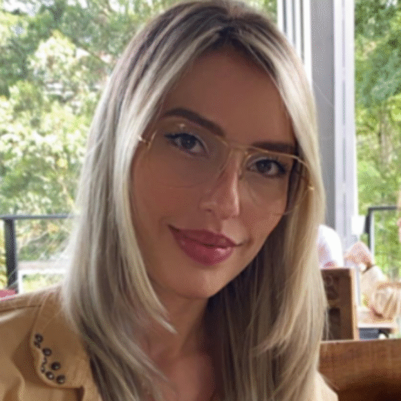 Profile picture of Paula Andrea Silva