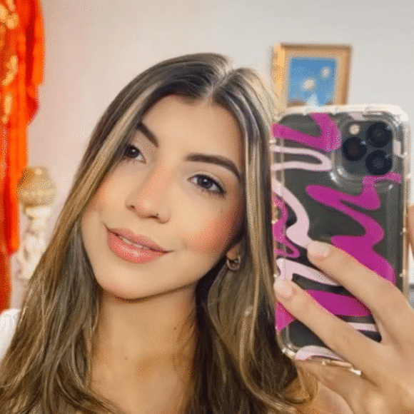 Profile picture of Angie Quintero